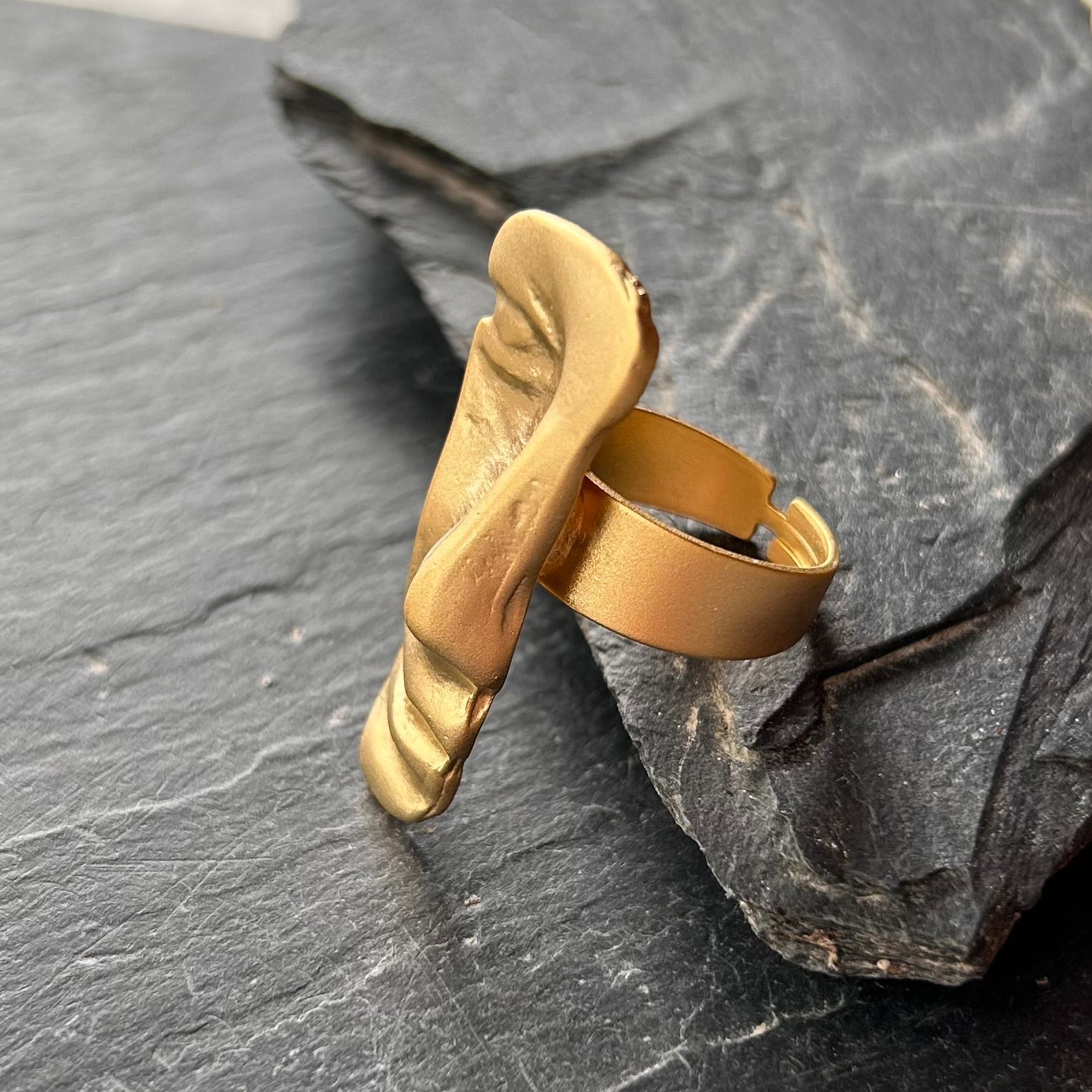 Anillo Teatro Dorado