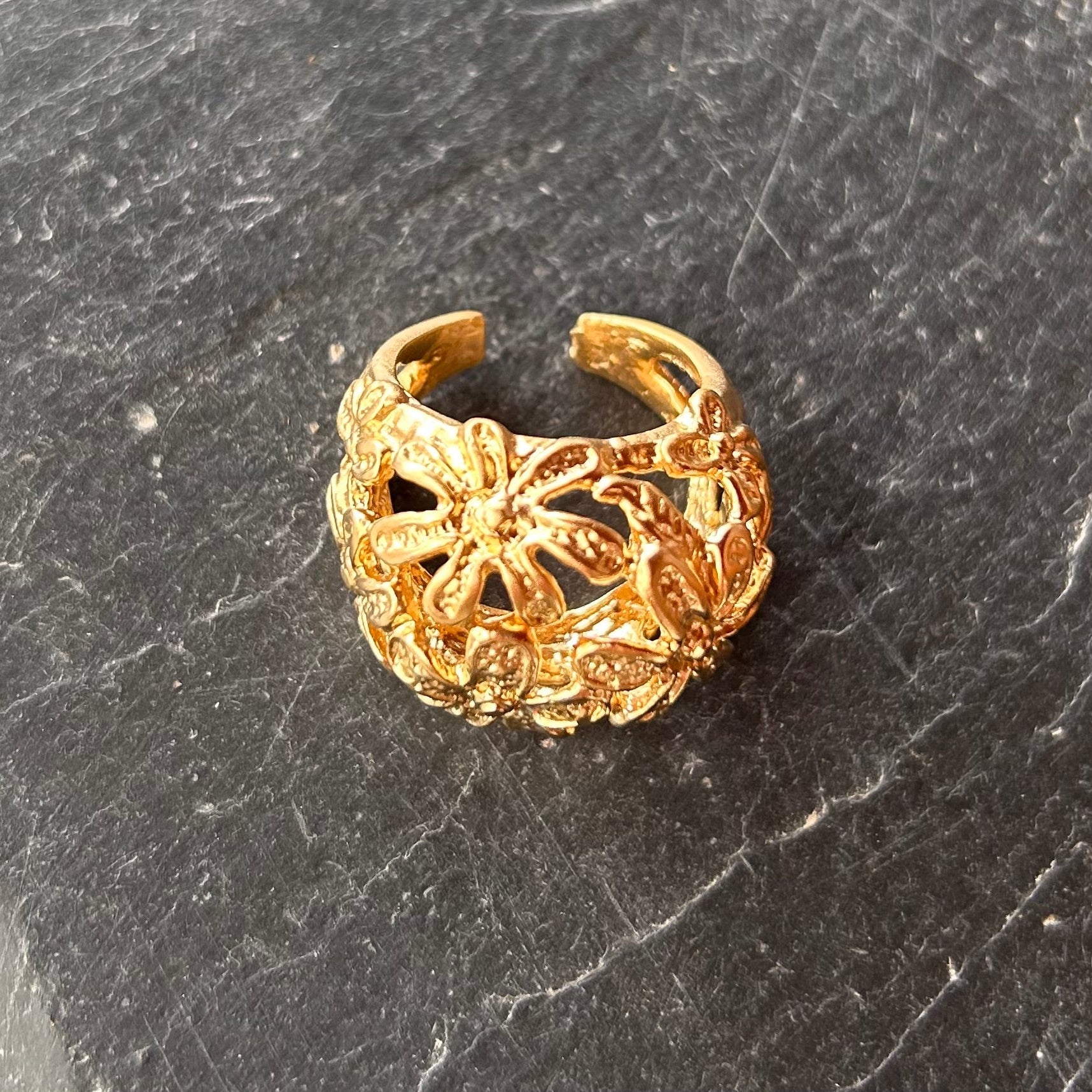Anillo Marga Dorado