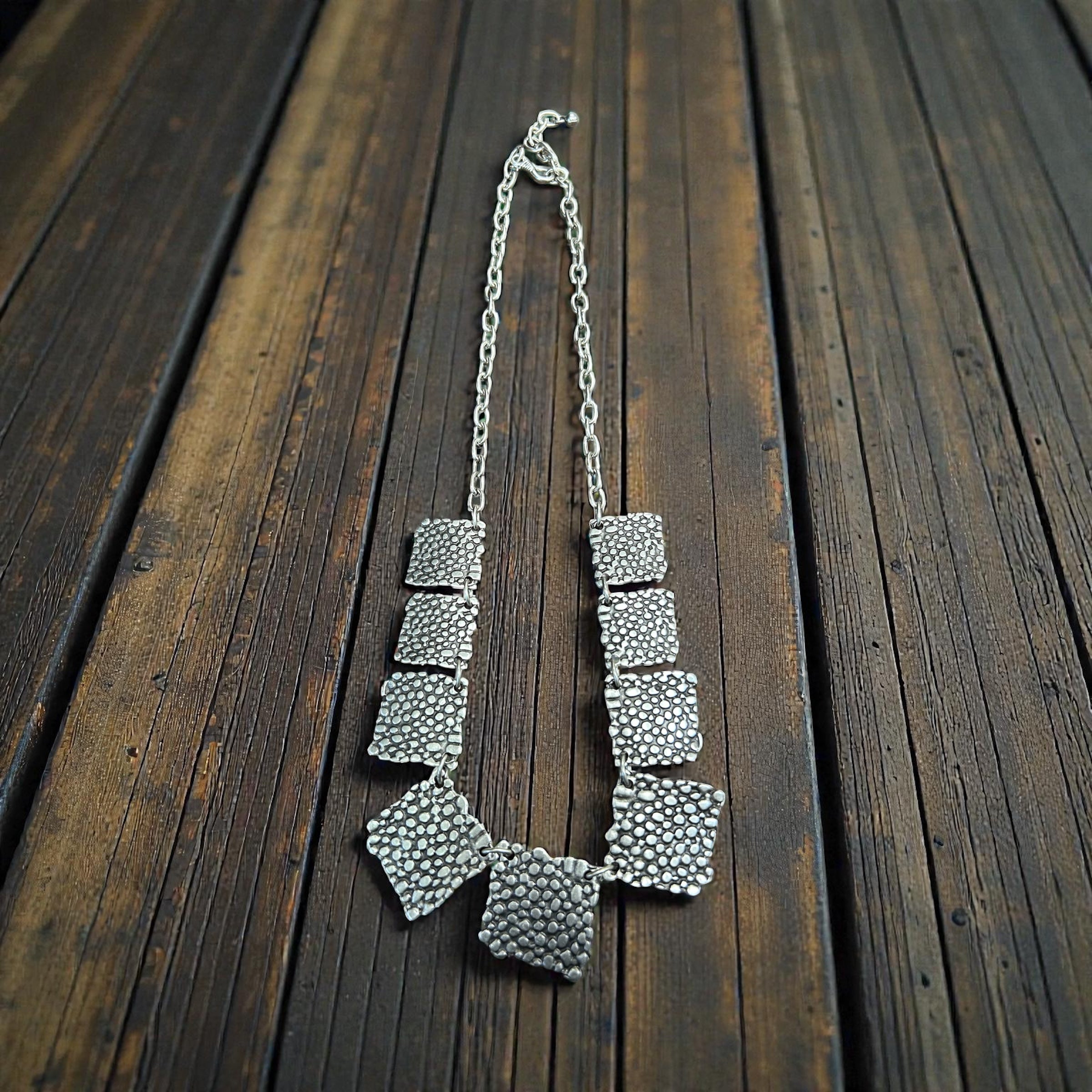 Collar Puntos
