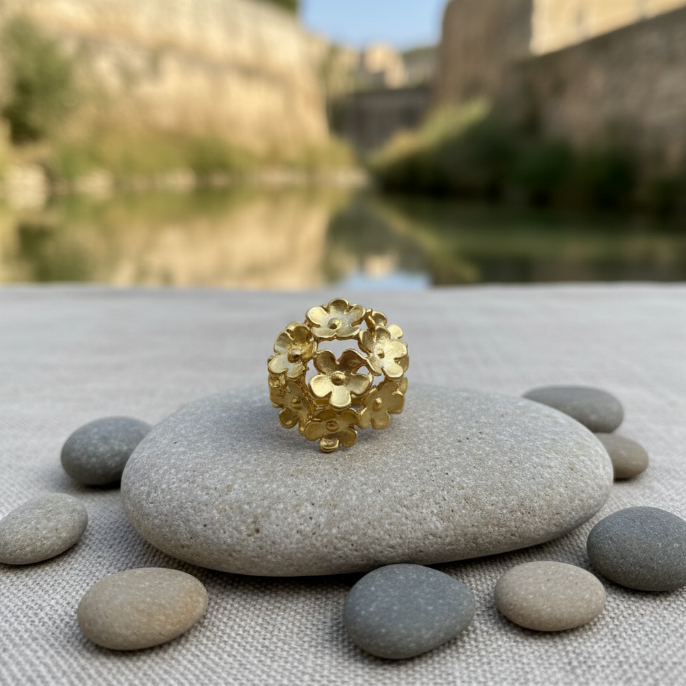 Anillo Floral Dorado