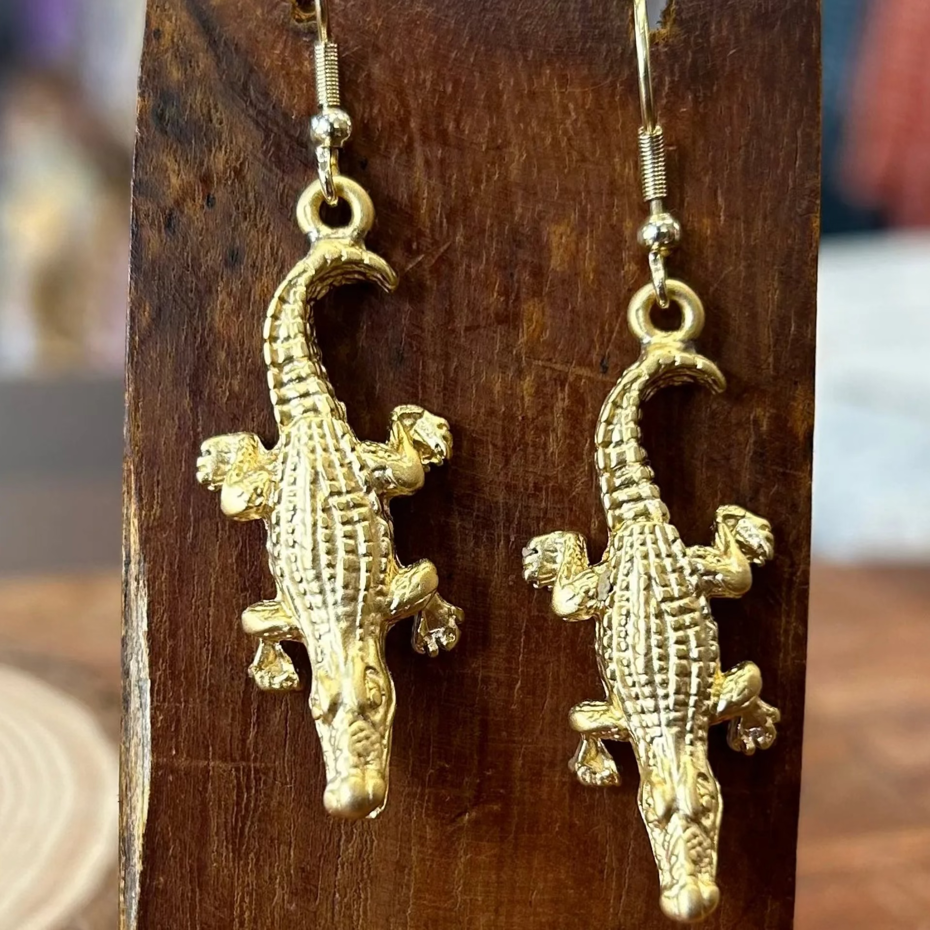 Pendientes Cocodrilo Dorados