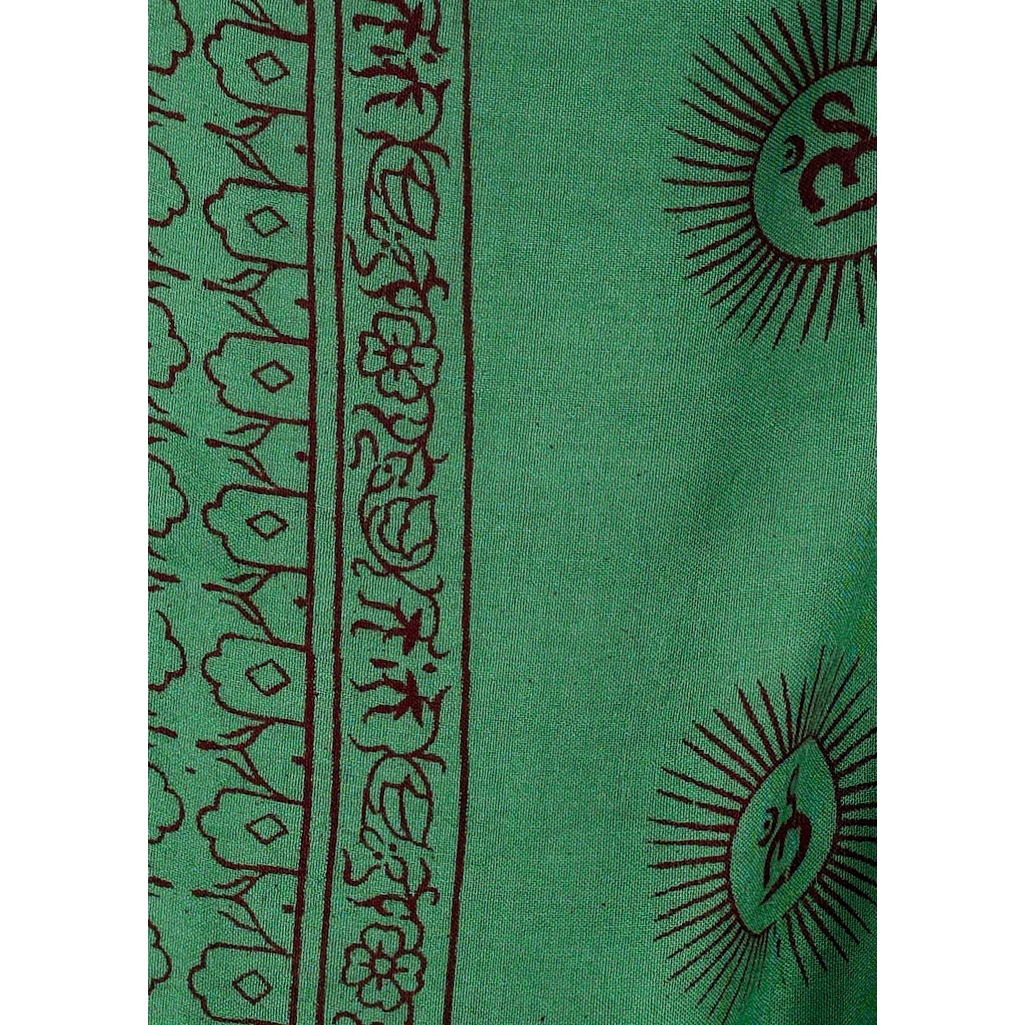 Kurta Esmeralda de Niños. (Recomendamos pedir una talla más).