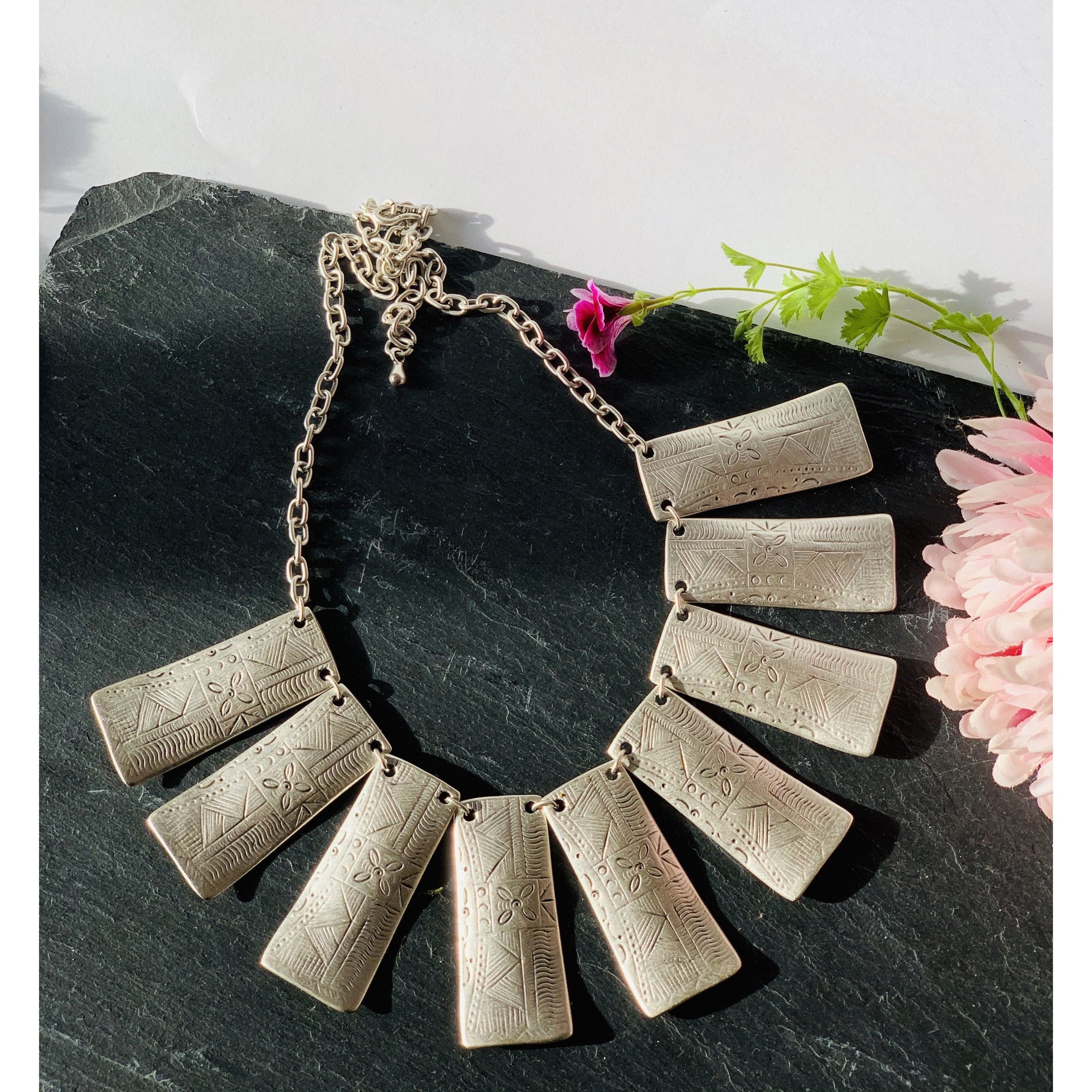 Collar Egi - Dharma Ropa Étnica